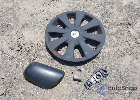 2011 Toyota Corolla Le z USA, uszkodzony, nr VIN JTDBU4EE7B9148377